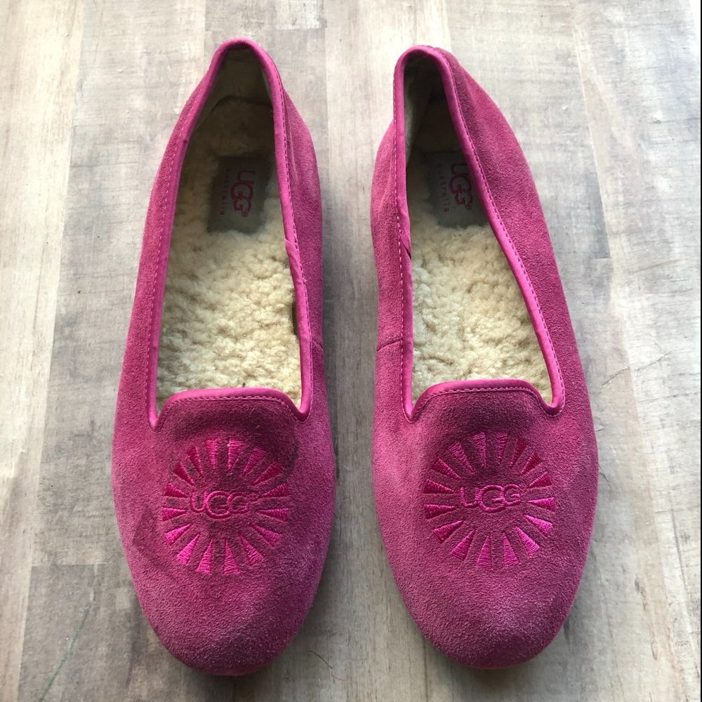 UGG Fuchsia Leather Suede Loafers Sheepskin Lining